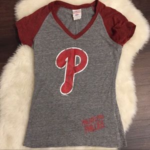 Philadelphia Phillies Ladies V-Neck